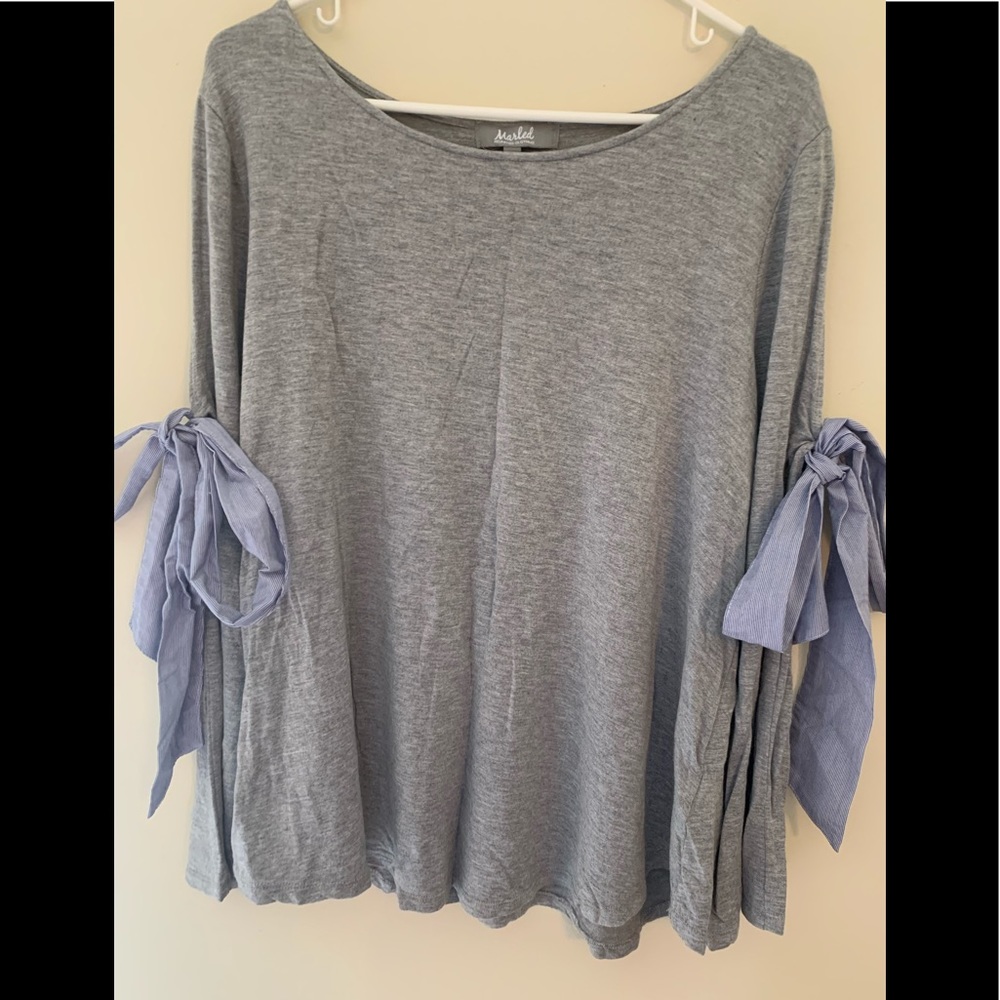 Plus size bow sleeve top